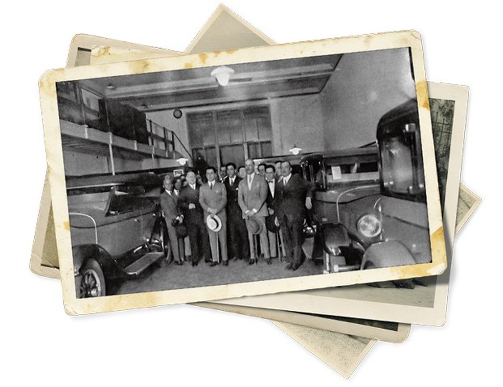 LUXO PARA POUCOS Havia também marcas de alta classe; além da Lincoln, a compatriota Auburn se faz presente nas imagens. (Foto: Arquivo do jornal O 3PWEB) — Foto: Auto Esporte
