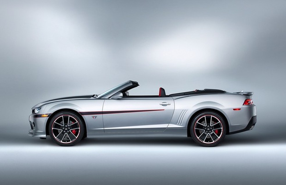 Camaro 2015 Edição Comemorativa da 5ª Geração (Foto: Divulgação) — Foto: Auto Esporte
