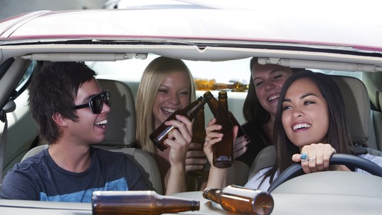 Passageiro em carro de motorista bêbado poderá ser punido