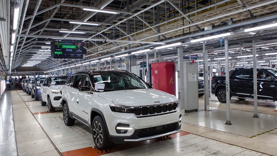 Fiat Toro e SUVs da Jeep terão novo motor híbrido a partir de 2026