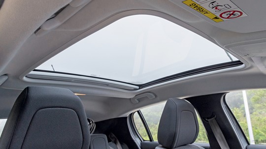 6 carros usados a partir de R$ 47 mil com teto solar para andar com estilo