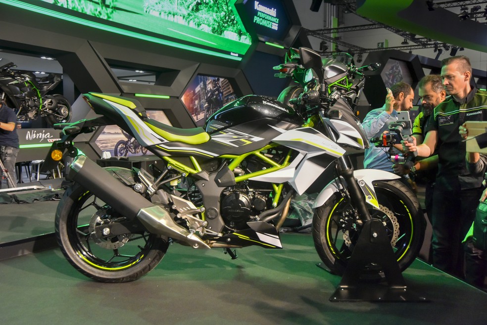 Kawasaki Z125 no Salão de Colônia — Foto: Intermot/Divulgação