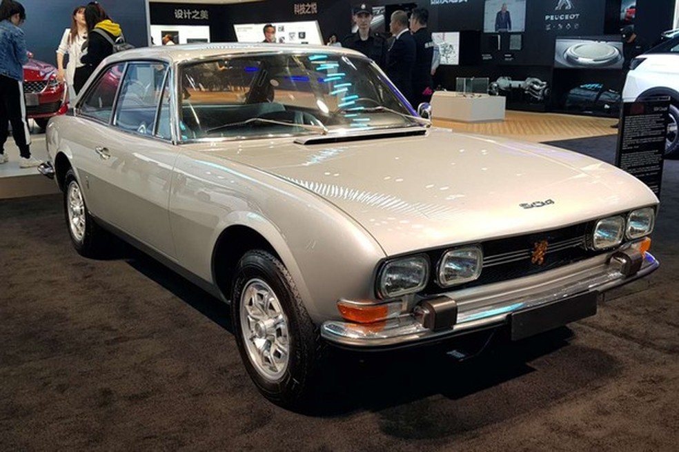 Peugeot 504 no Salão de Xangai 2019 (Foto: Julio Cabral / Auto News Brasil) — Foto: Auto Esporte