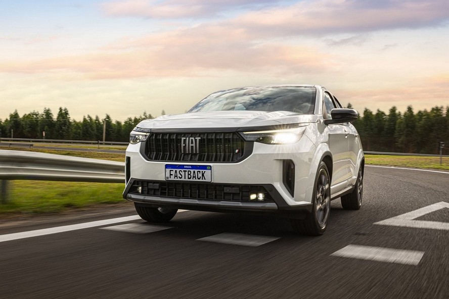 Fiat Fastback Impetus Hybrid 2026