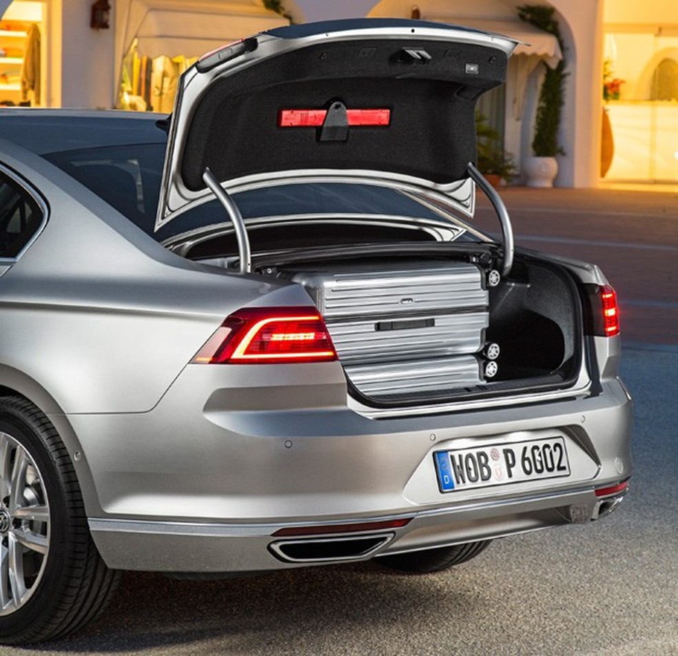 Volkswagen Passat (Foto: Divulgação) — Foto: Auto Esporte