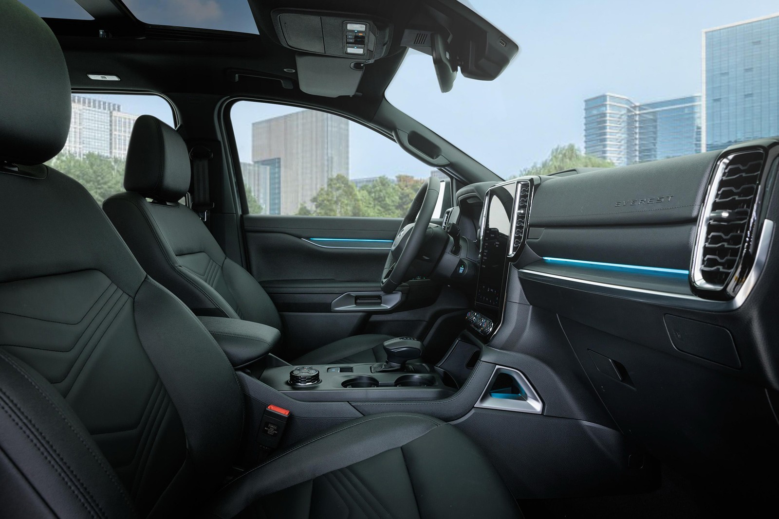 Ford Everest - Bancos dianteiros — Foto: Divulgação/Ford
