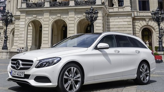 Mercedes-Benz C 300 Estate chega ao Brasil por R$ 265.900