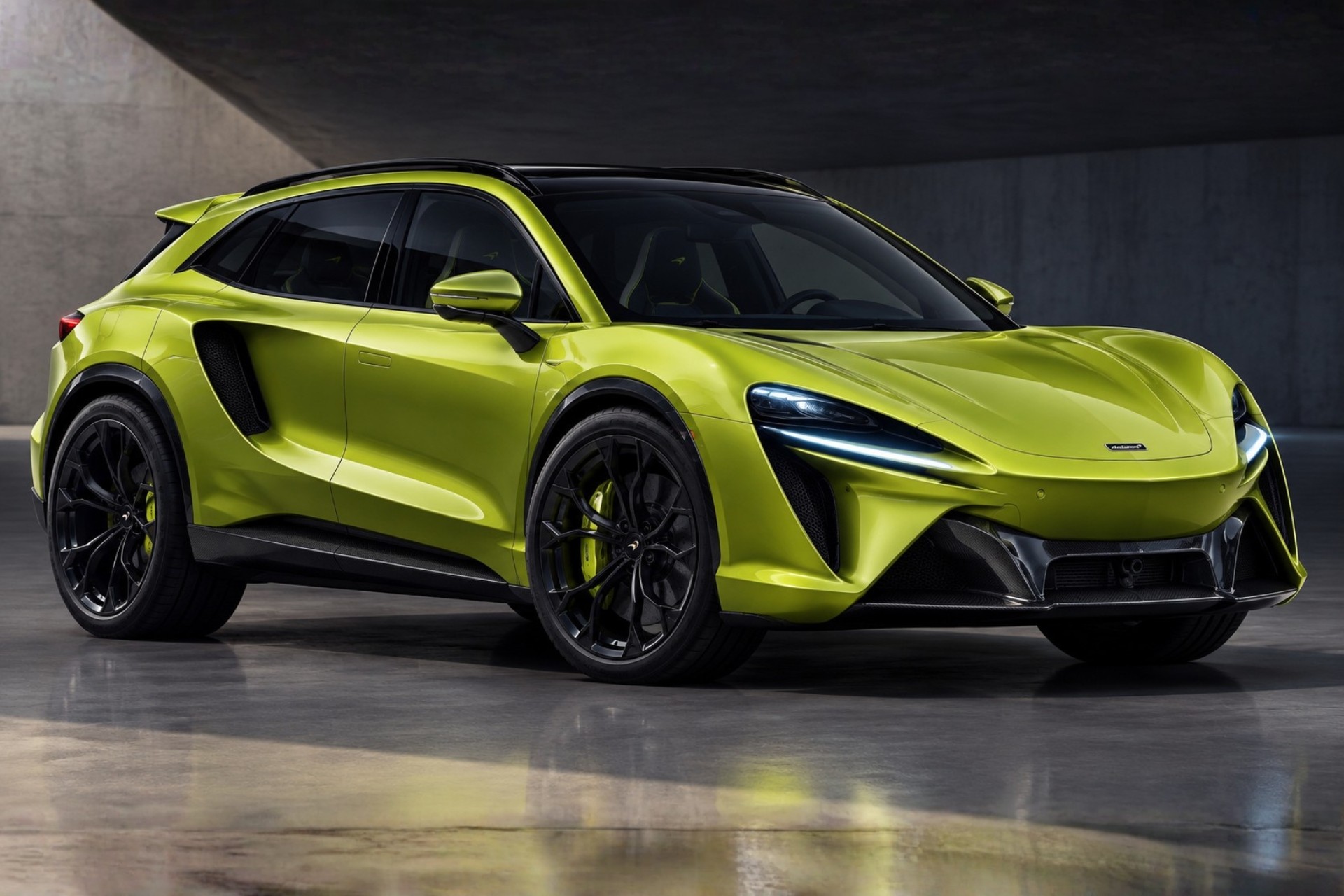 McLaren confirma primeiro SUV contra Ferrari Purosangue e Lamborghini Urus