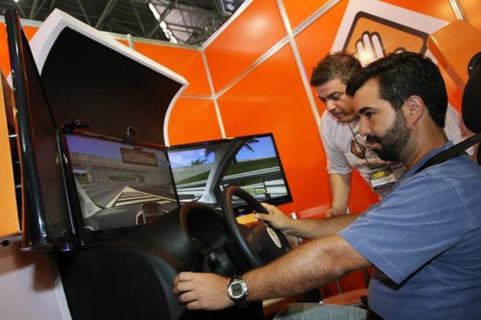Simulador para formação de novos motoristas (Foto: Divulgação) — Foto: Auto Esporte