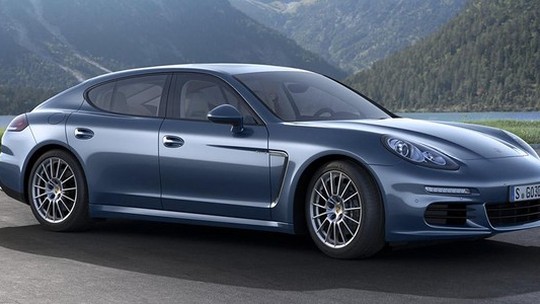 Porsche Panamera ganha versão diesel de 300 cv
