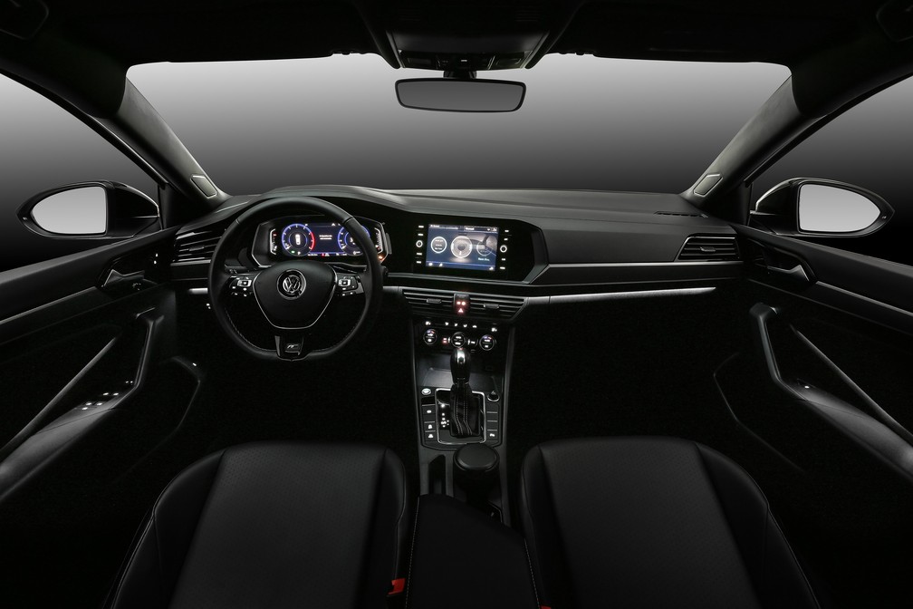 Volkswagen Jetta R-Line — Foto: Divulgação