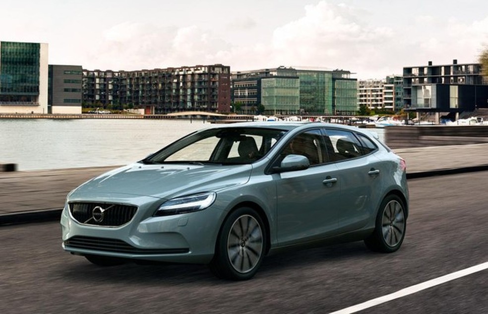 Volvo V40 2016 reestilizado (Foto: Divulgação) — Foto: Auto Esporte