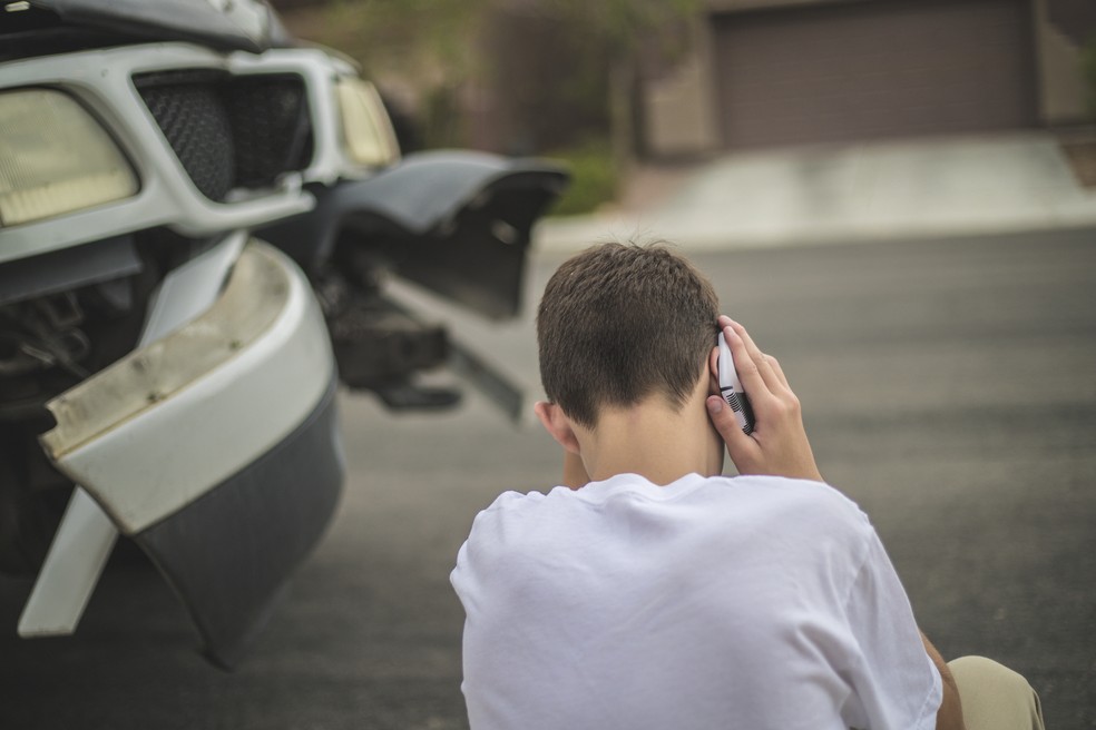 Em caso de feridos, é preciso ligar imediatamente para os serviços de emergência — Foto: Getty Images