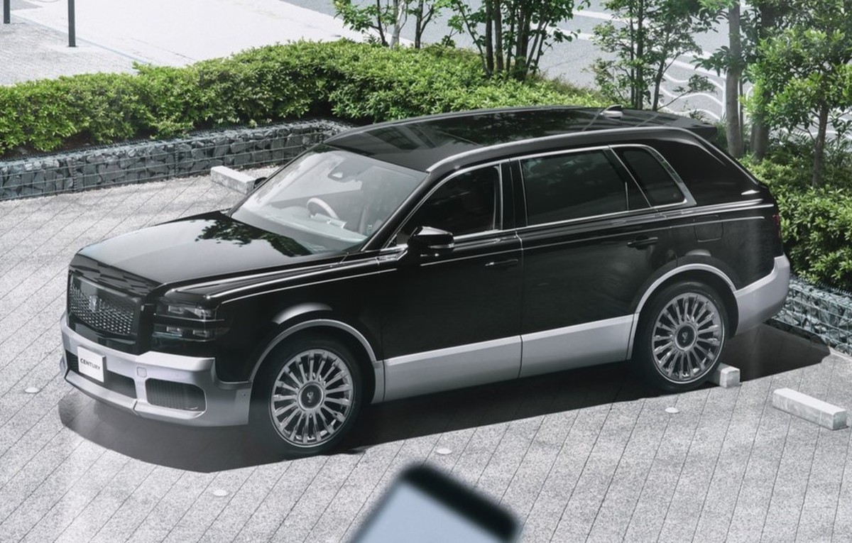 Toyota copia RollsRoyce e transforma sedã executivo em SUV de luxo