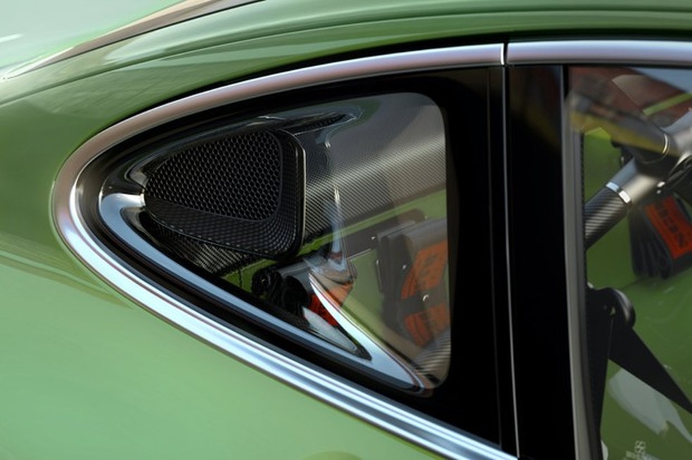A pressão aerodinâmica ajuda a empurrar um volume industrial de ar pelo sistema RAM (Foto: Divulgação) — Foto: Auto Esporte