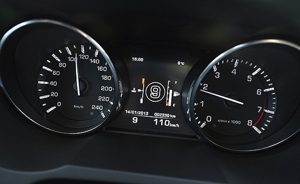 Land Rover Range Rover Evoque 9 marchas (Foto: Land Rover) — Foto: Auto Esporte