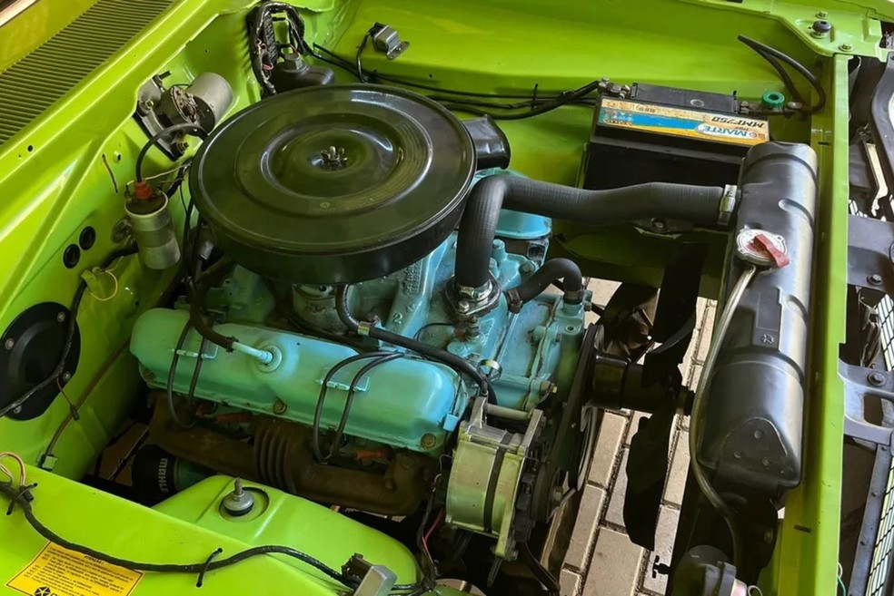 Dodge Dart SE 1972 tem motor V8 de 198 cv de potência  — Foto: Reprodução/Zotareli