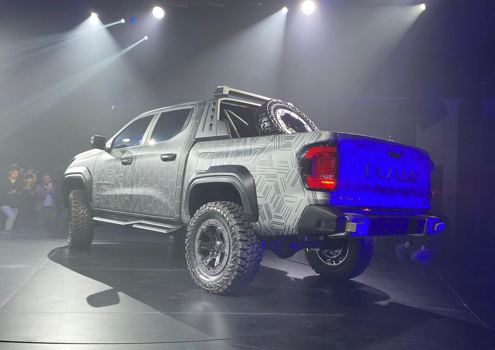 Versão de produção da Ram Dakota terá visual semelhante ao do protótipo apresentado  — Foto: André Schaun/Auto News Brasil