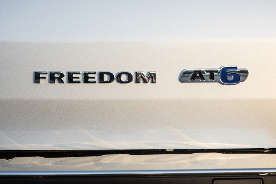 Emblema da versão da Fiat Toro Freedom no detalhe