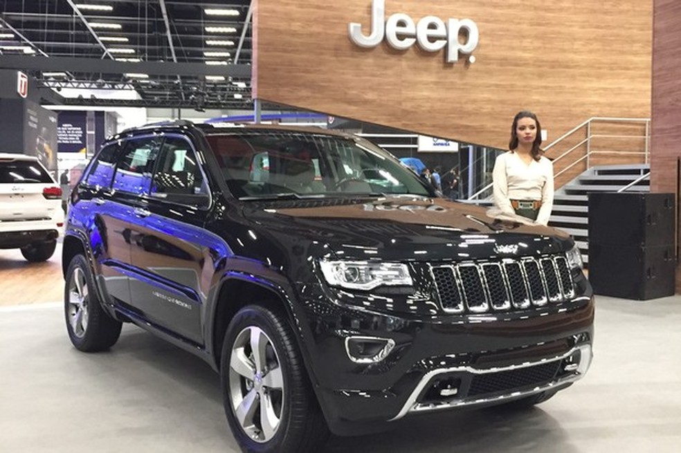 Jeep Grand Cherokee Overland no Salão do Automóvel 2016 (Foto: Michelle Ferreira / Auto News Brasil) — Foto: Auto Esporte