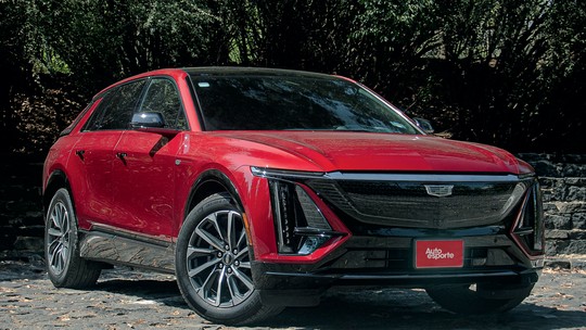GM confirma Cadillac no Brasil 'sem querer' com detalhe curioso em convite