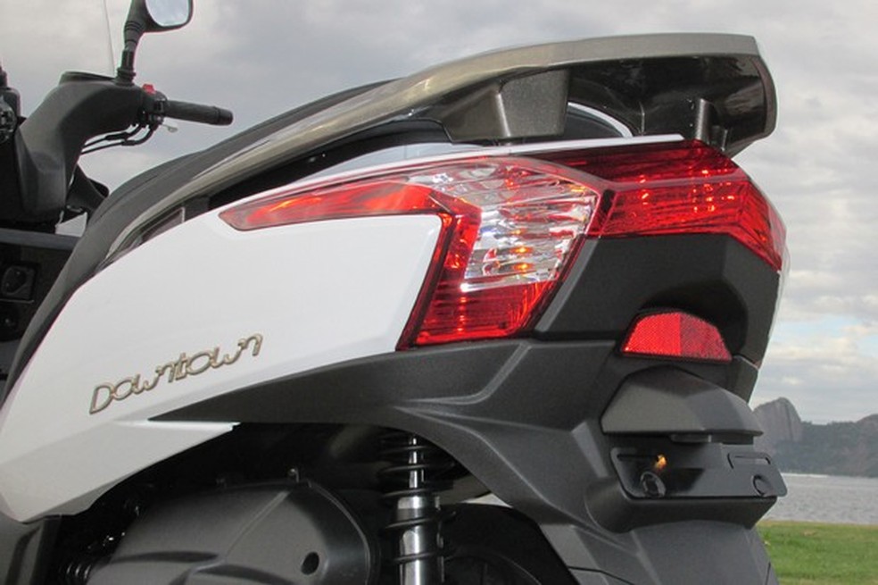 Kymco Downtown 300i (Foto: Roberto Dutra / O 3PWEB) — Foto: Auto Esporte