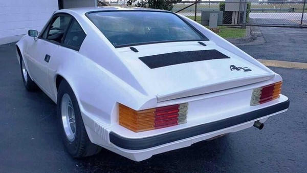 Puma GT de 1979 e anunciado nos Estados Unidos pelo equivalente a R 108 mil