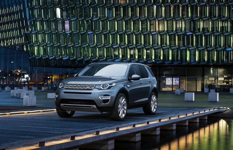 Landy Rover Discovery Sport 2015 (Foto: Divulgação) — Foto: Auto Esporte