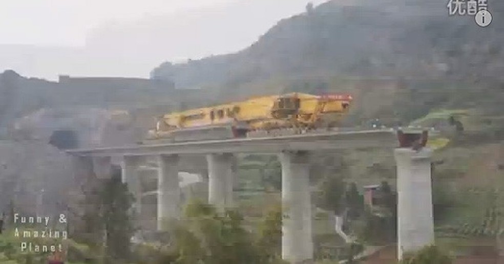 Vídeo: Máquina gigante constrói pontes na China (Foto: Divulgação) — Foto: Auto Esporte