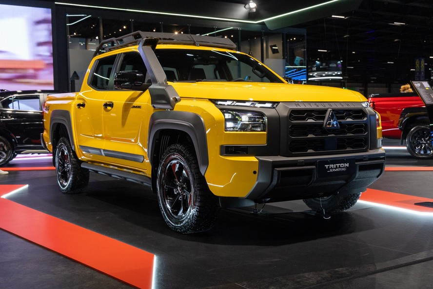 Mitsubishi Triton Savana é exibida no Salão do Automóvel