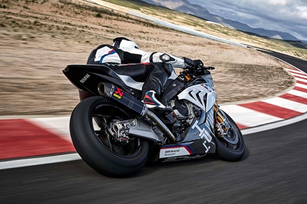 BMW lança moto de corridas HP4 Race por R$ 490 mil