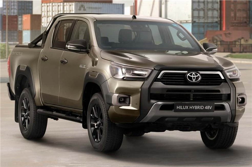 Toyota Hilux híbrida traz o motor 2.8 turbodiesel disponível no Brasil  — Foto: Divulgação 