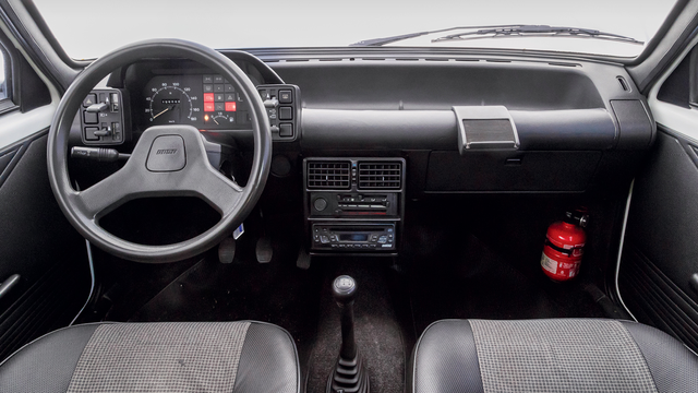 fiat-uno-40-anos-dirigimos-vers-es-ic-nicas-do-primeiro-popular-do-brasil