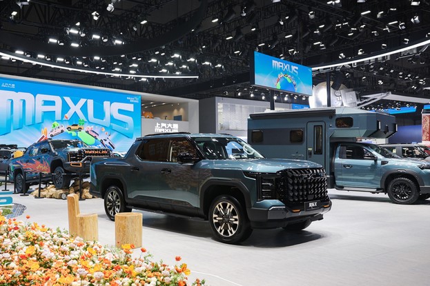 Estande da Saic Maxus no Salão de Xangai 2025