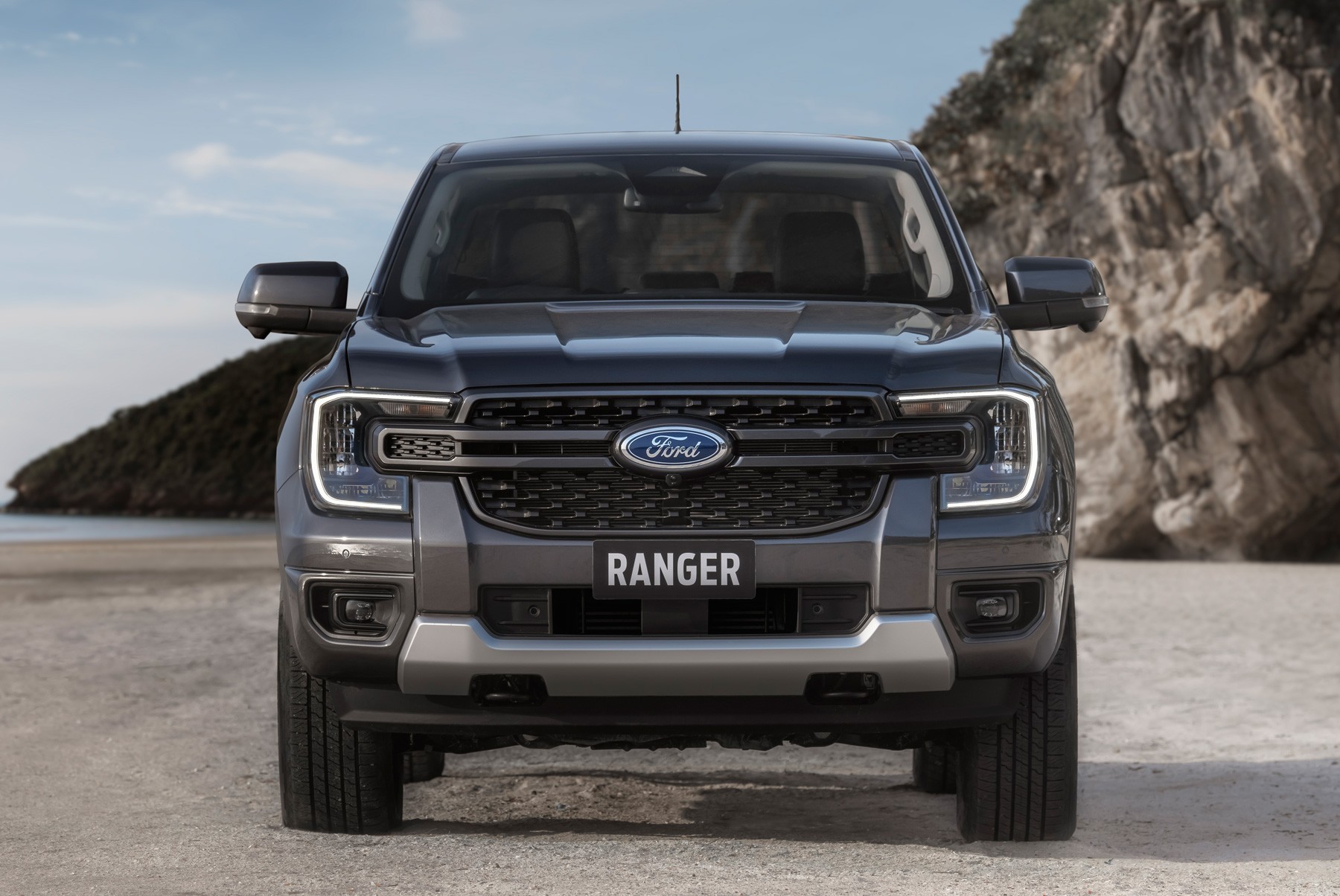 Ford Ranger Black será relançada na linha 2025 da caminhonete; veja detalhes