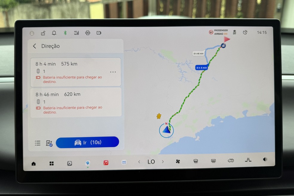 GPS nativo compensa (um pouco) o fato do Leapmotor não ter Android Auto e Apple CarlPlay, pois traz informações sobre o trânsito em tempo real — Foto: Cauê Lira/Auto News Brasil