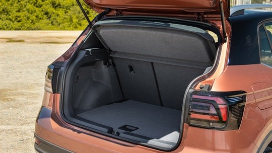 Volkswagen T-Cross: conheça o truque que aumenta o espaço do porta-malas
