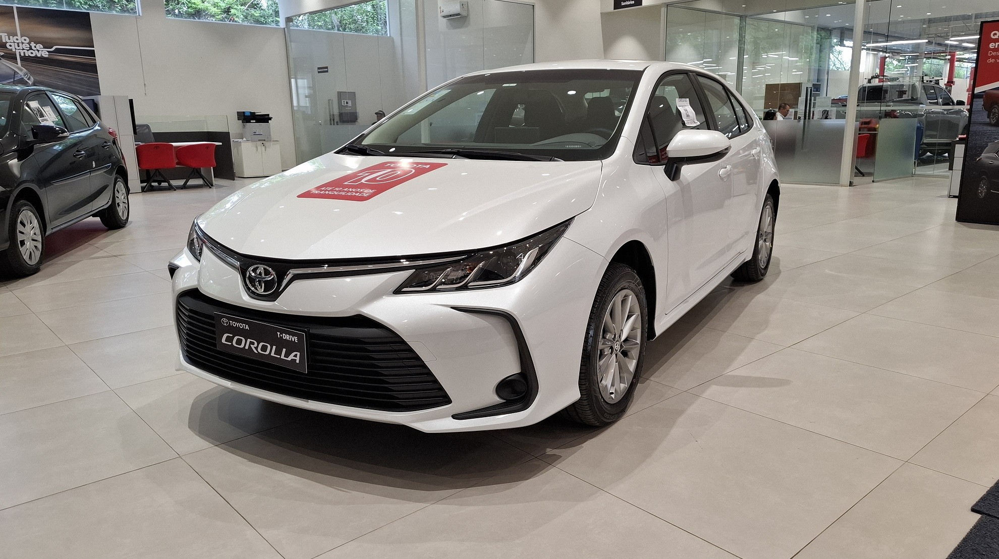 Toyota Corolla GLi Hybrid: tudo sobre a versão híbrida mais barata do sedã