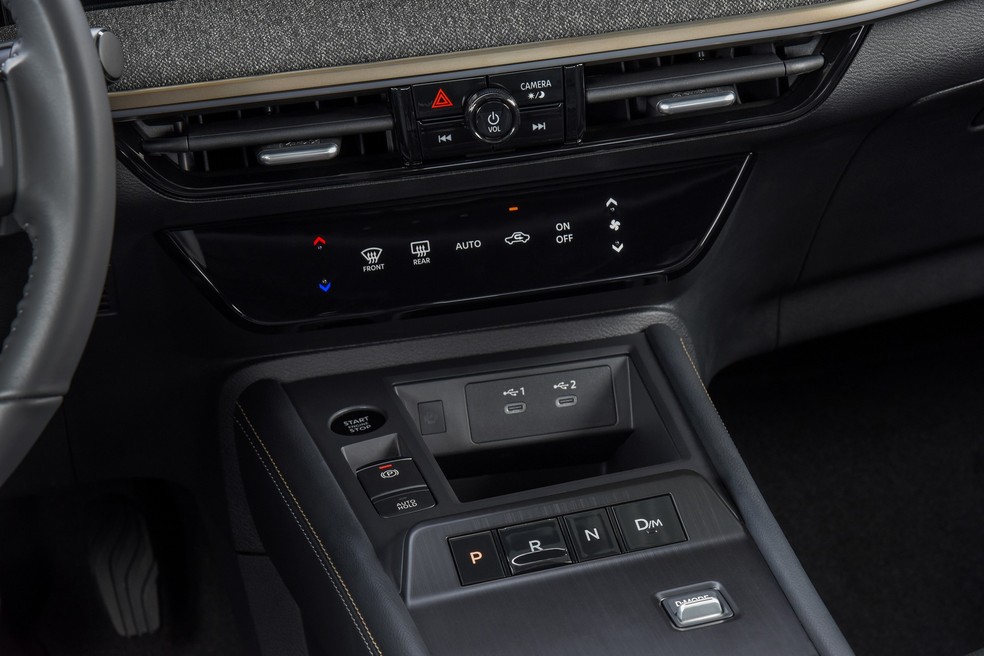 Nissan Kicks tem câmbio controlado por botões — Foto: Divulgação