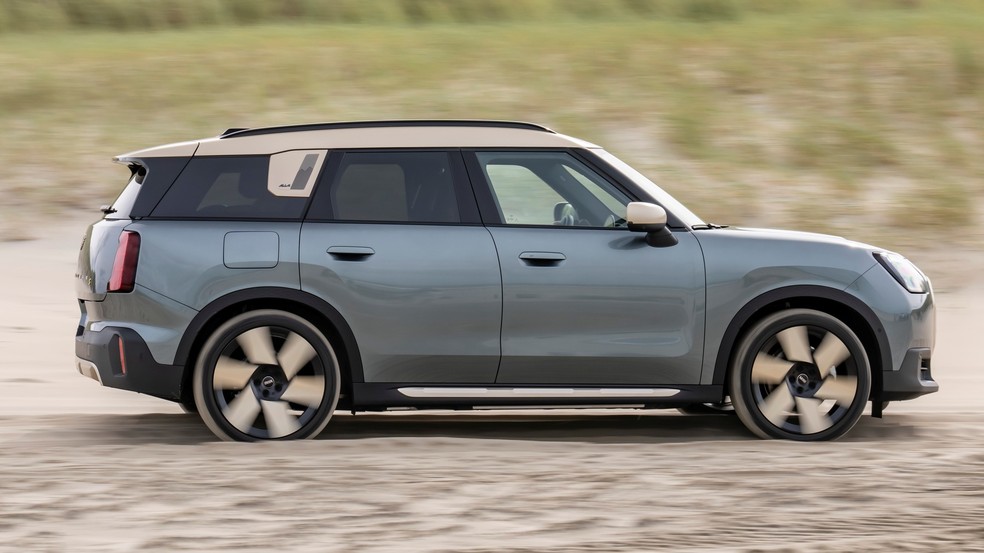 Mini Countryman está com comprimento 13,6 centímetros maior  — Foto: Divulgação