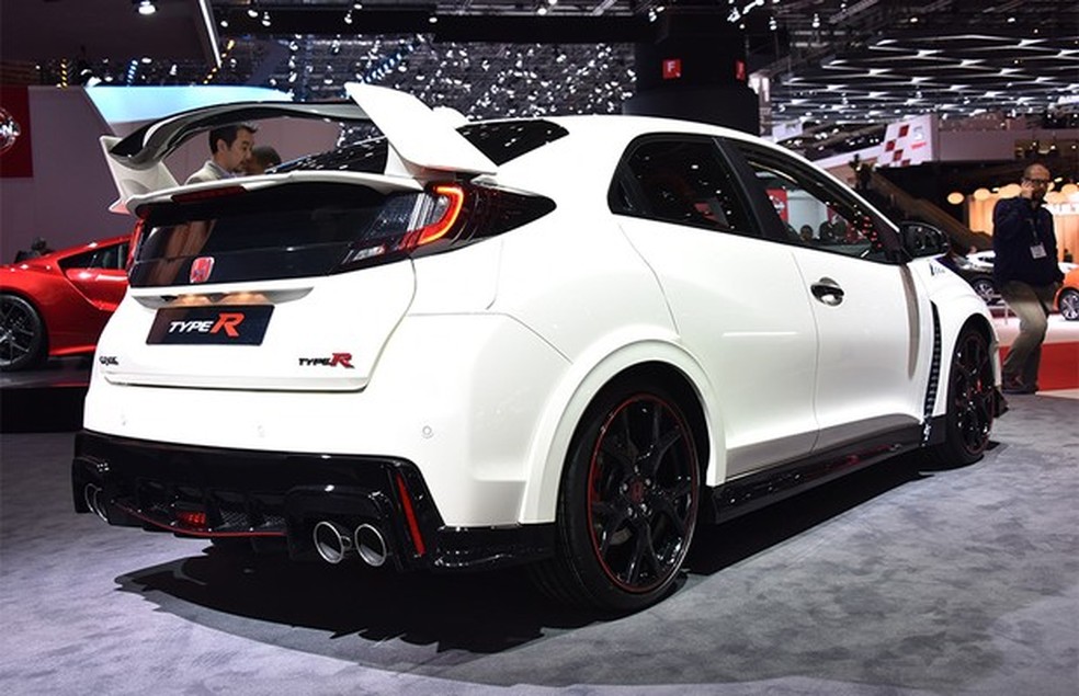 Honda Civic Type-R no Salão de Genebra 2015 (Foto: Newspress) — Foto: Auto Esporte