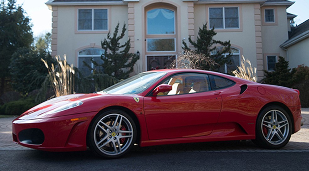 Ferrari que pertenceu a Donald Trump — Foto: Reprodução / Auctions America