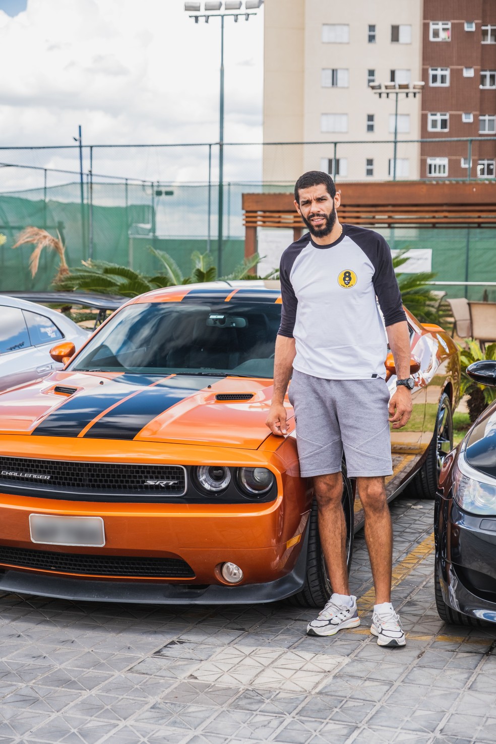O Challenger vai de 0 a 100 km/h em 4 segundos  — Foto:  Bruno Castro/Auto News Brasil