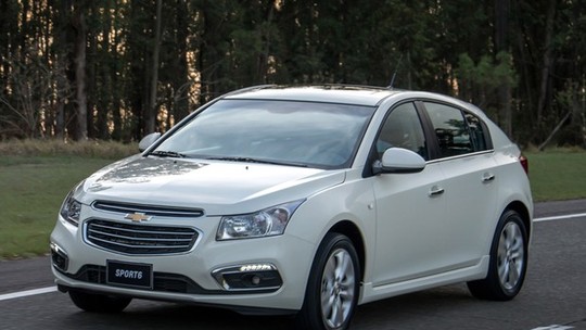 Reestilizado, Chevrolet Cruze chega à linha 2015 a partir de R$ 70.400