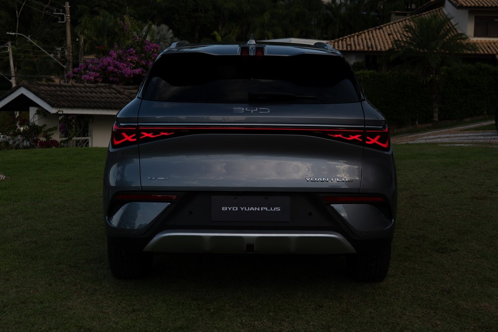 BYD Yuan Plus 2027 tem novos grafismos nas lanternas — Foto: Divulgação