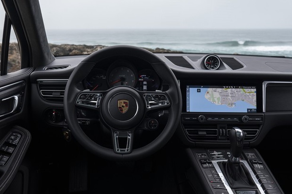 Interior tem detalhes que podem ser vermelhos (Foto: Divulgação) — Foto: Auto Esporte