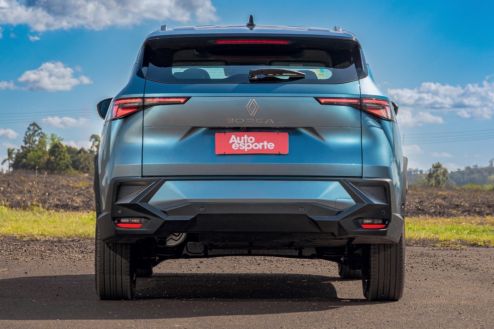 Renault Boreal Iconic dispõe de lanternas de LED — Foto: Renato Durães/Auto News Brasil