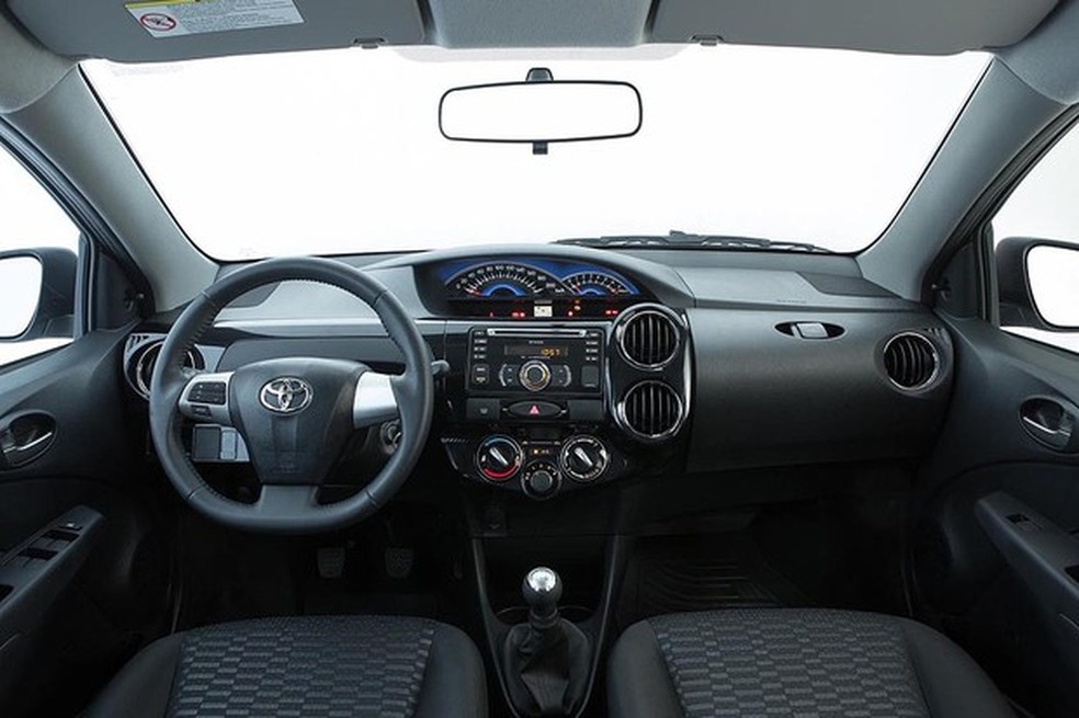 Toyota Etios 2014 (Foto: Divulgação) — Foto: Auto Esporte