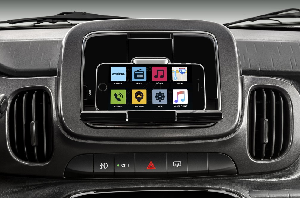 Sistema Live On é opcional no Fiat Mobi Drive — Foto: Divulgação