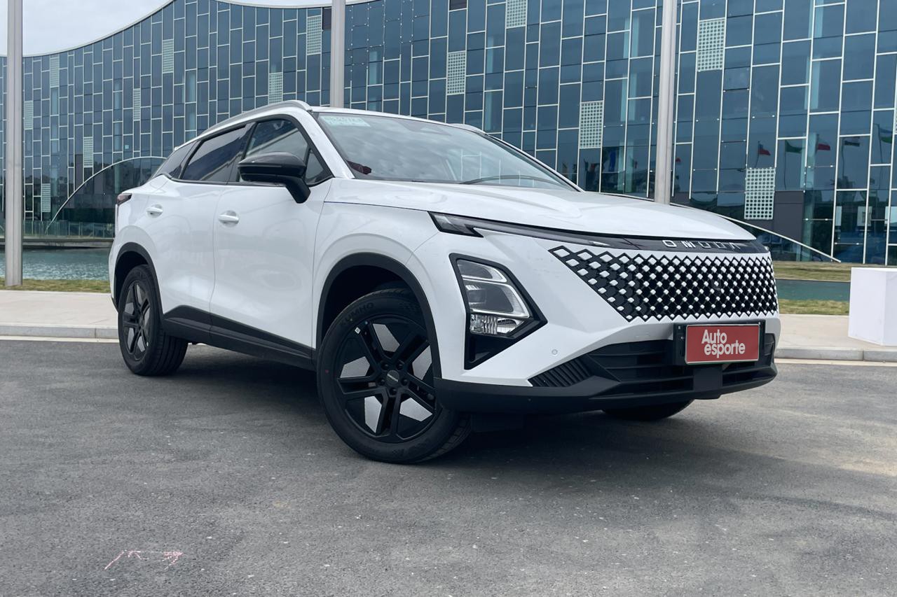 Omoda 5 híbrido com base de Tiggo e ‘motor de Corolla’ virá ao Brasil